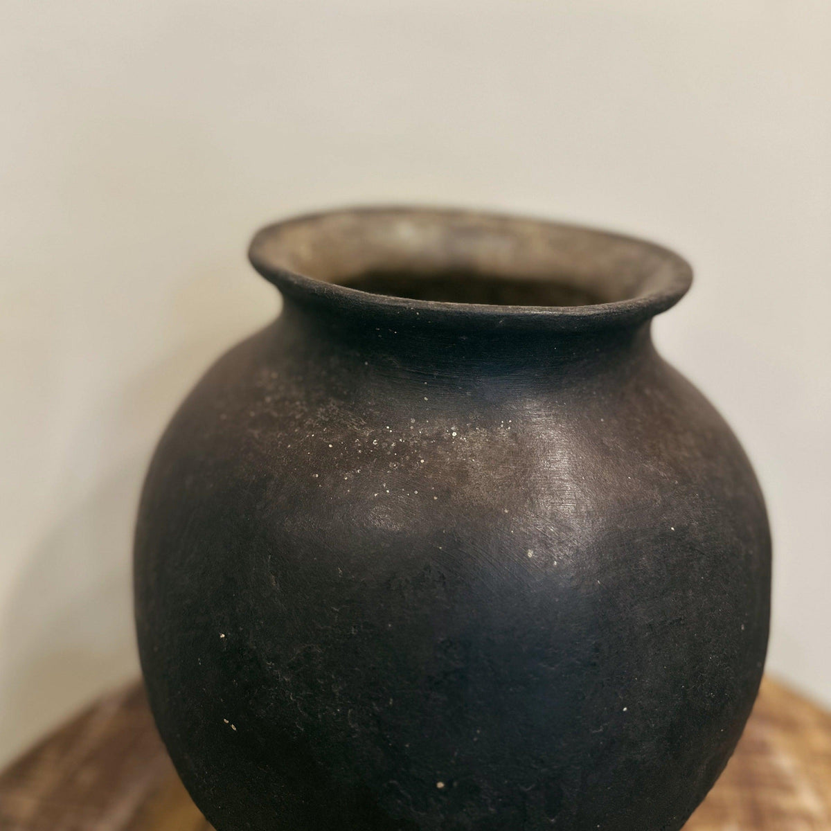 Black Water Jar - Cultheir 