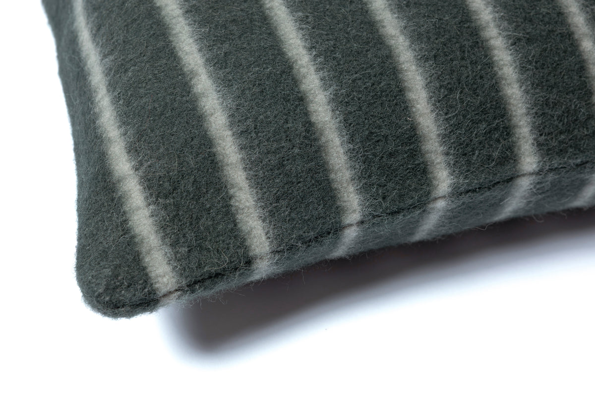 LEE HEIRLOOM THROW PILLOW 23" X 11"