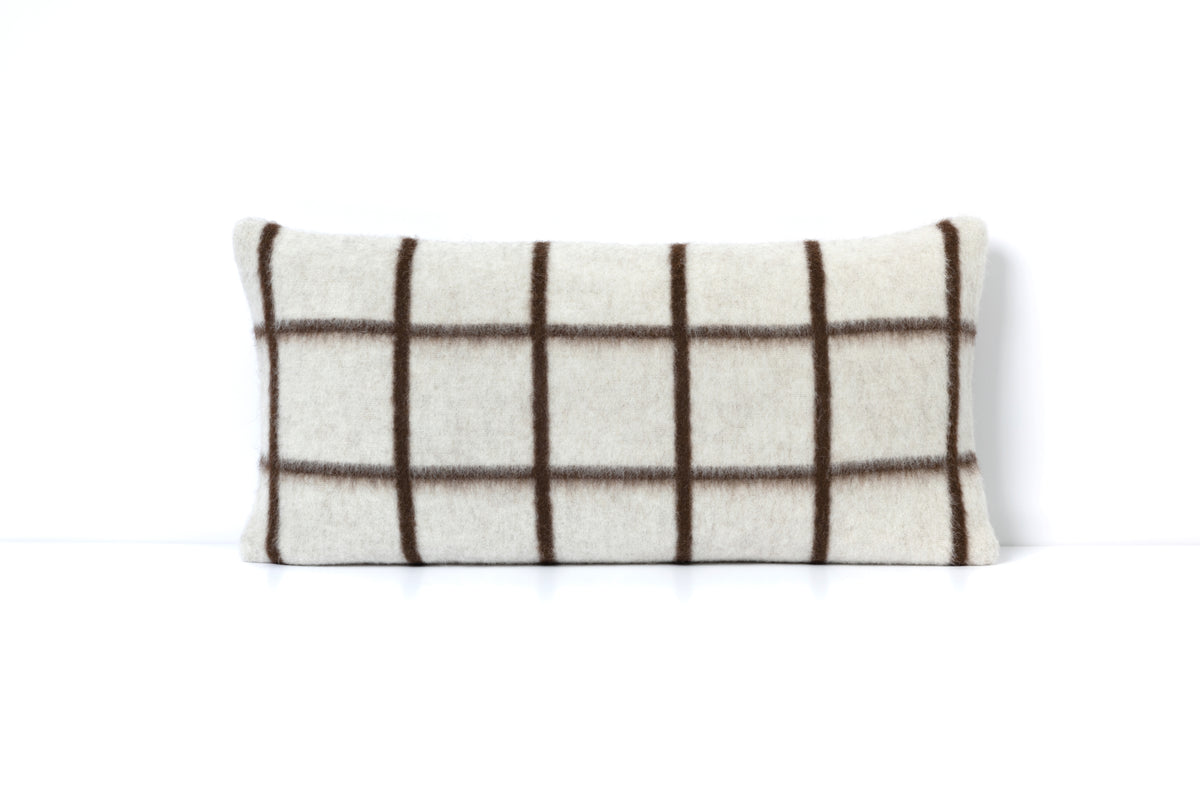 UMI HEIRLOOM THROW PILLOW 23" X 11". ZERO DYE