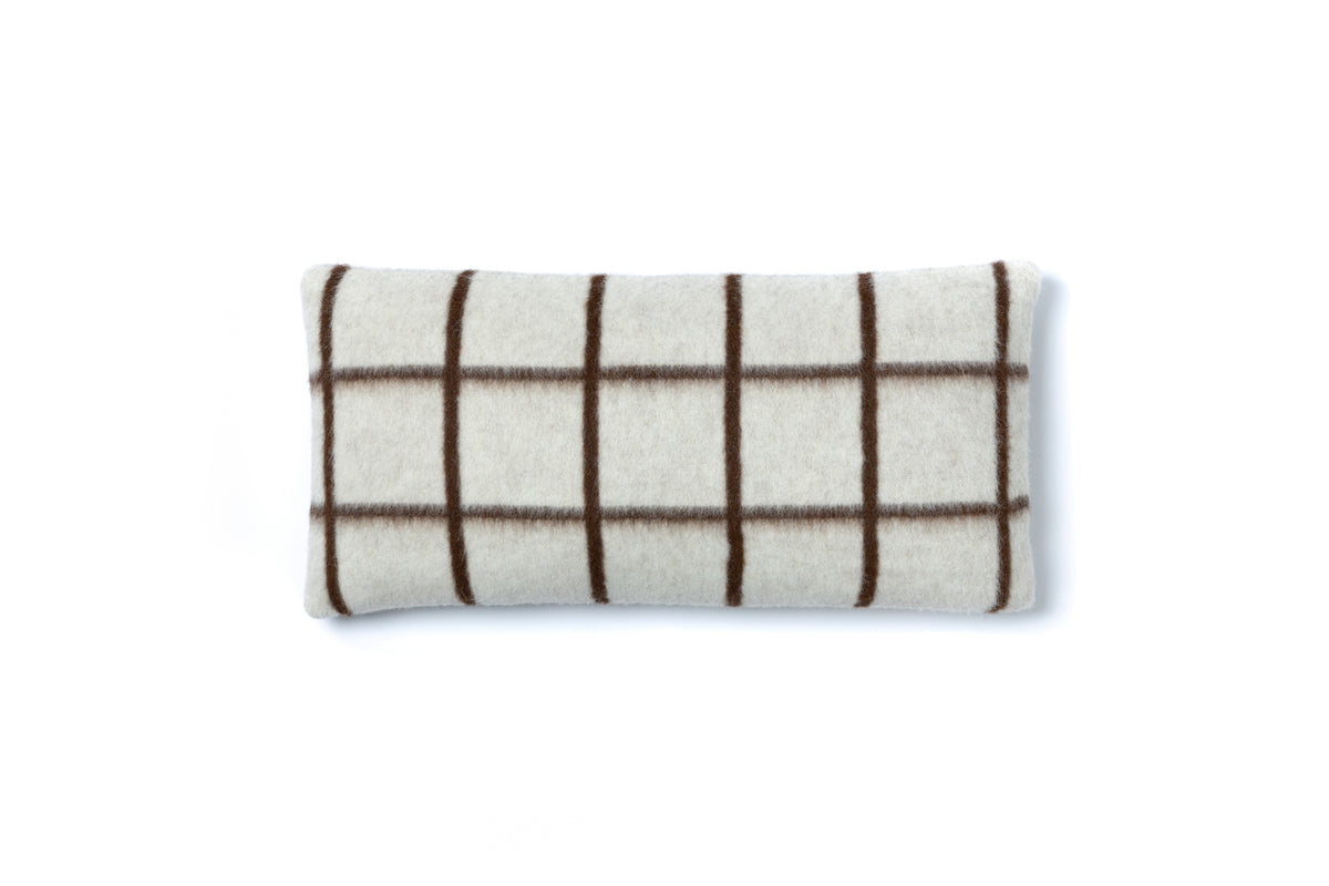 UMI HEIRLOOM THROW PILLOW 23" X 11". ZERO DYE