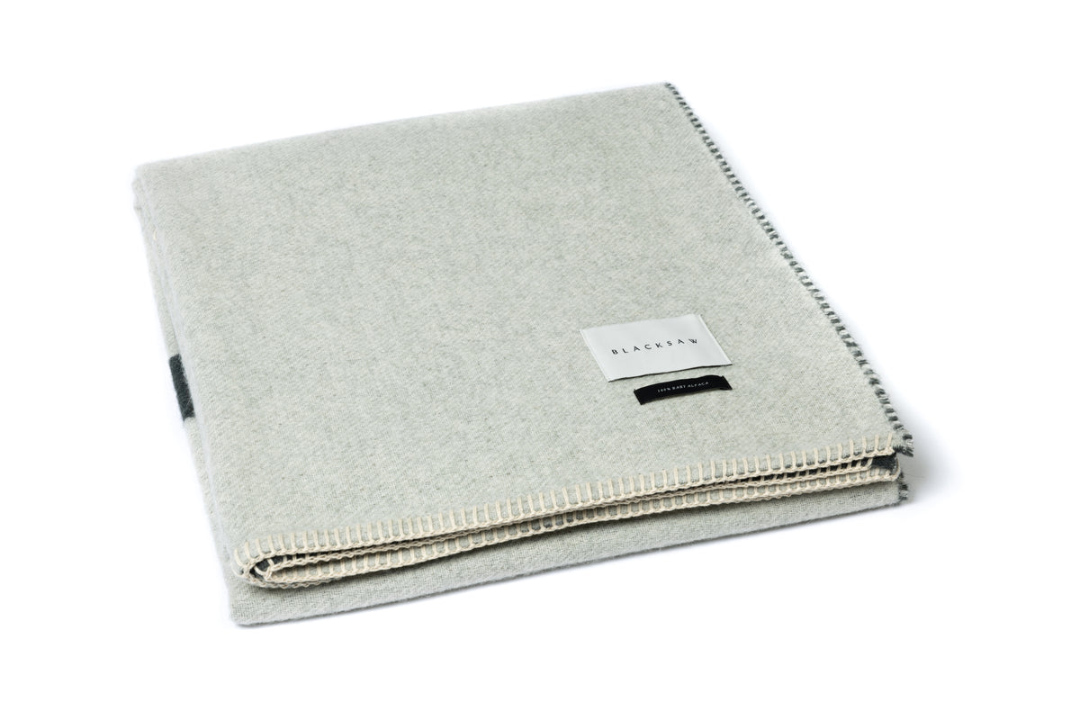 BERLIN REVERSIBLE THROW