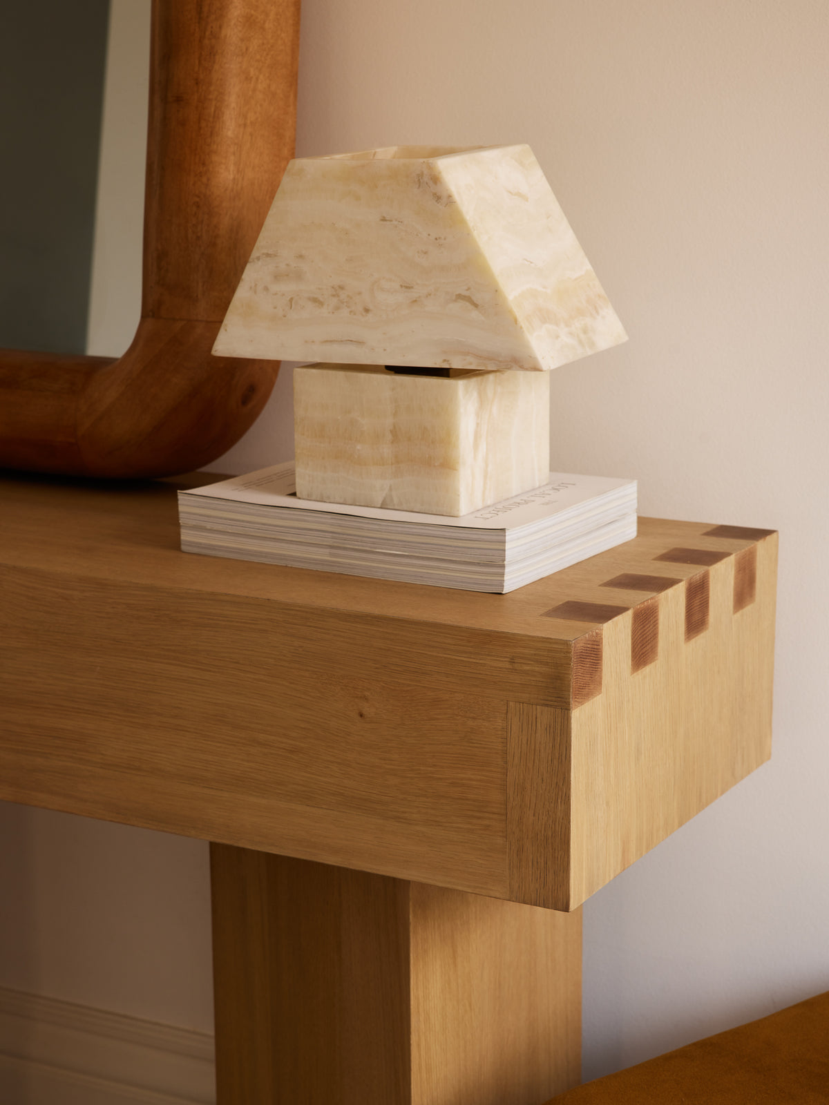 Dovetail Console
