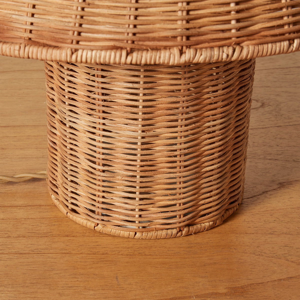 Lanai Table Lamp - close-up