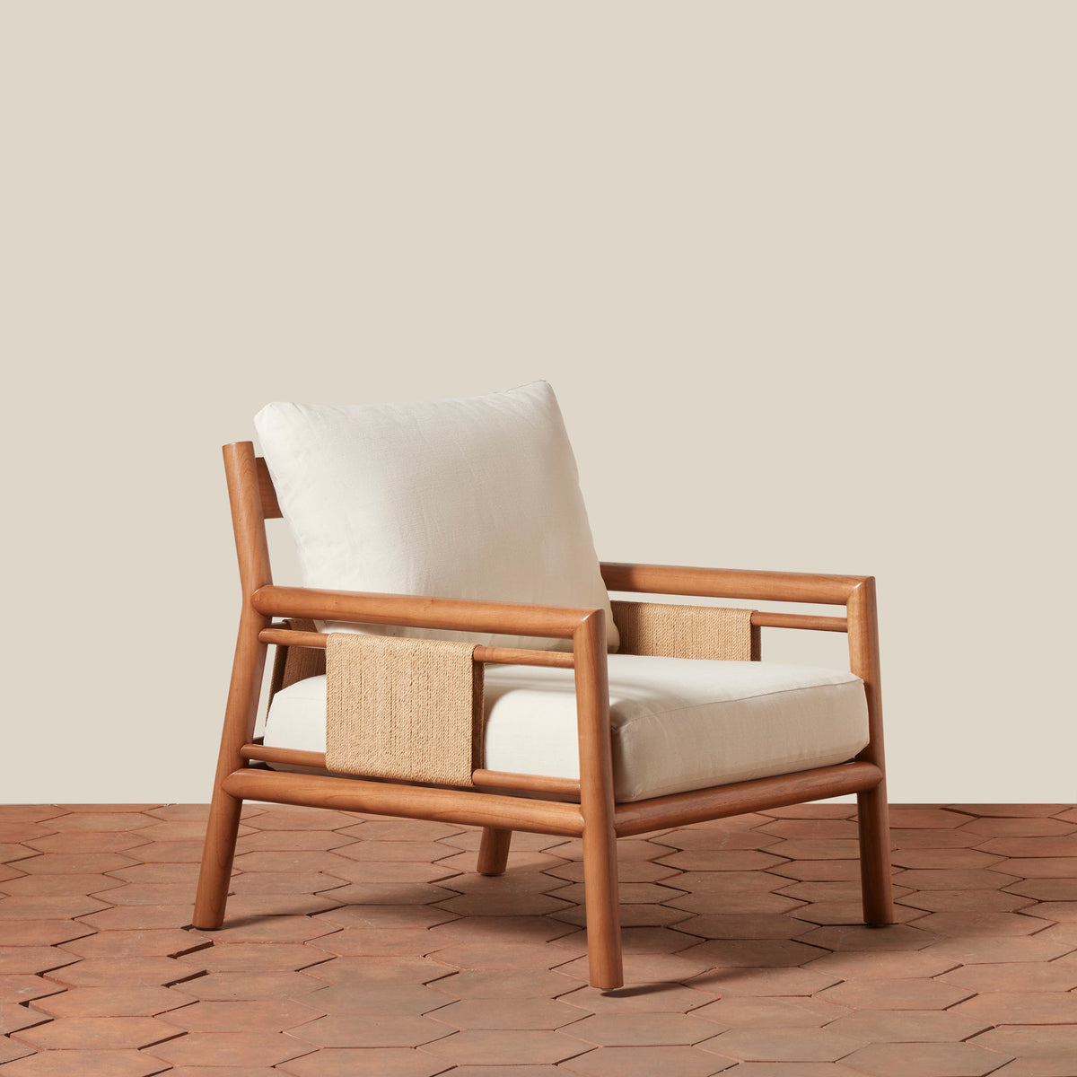 Estela Lounge Chair - Cultheir