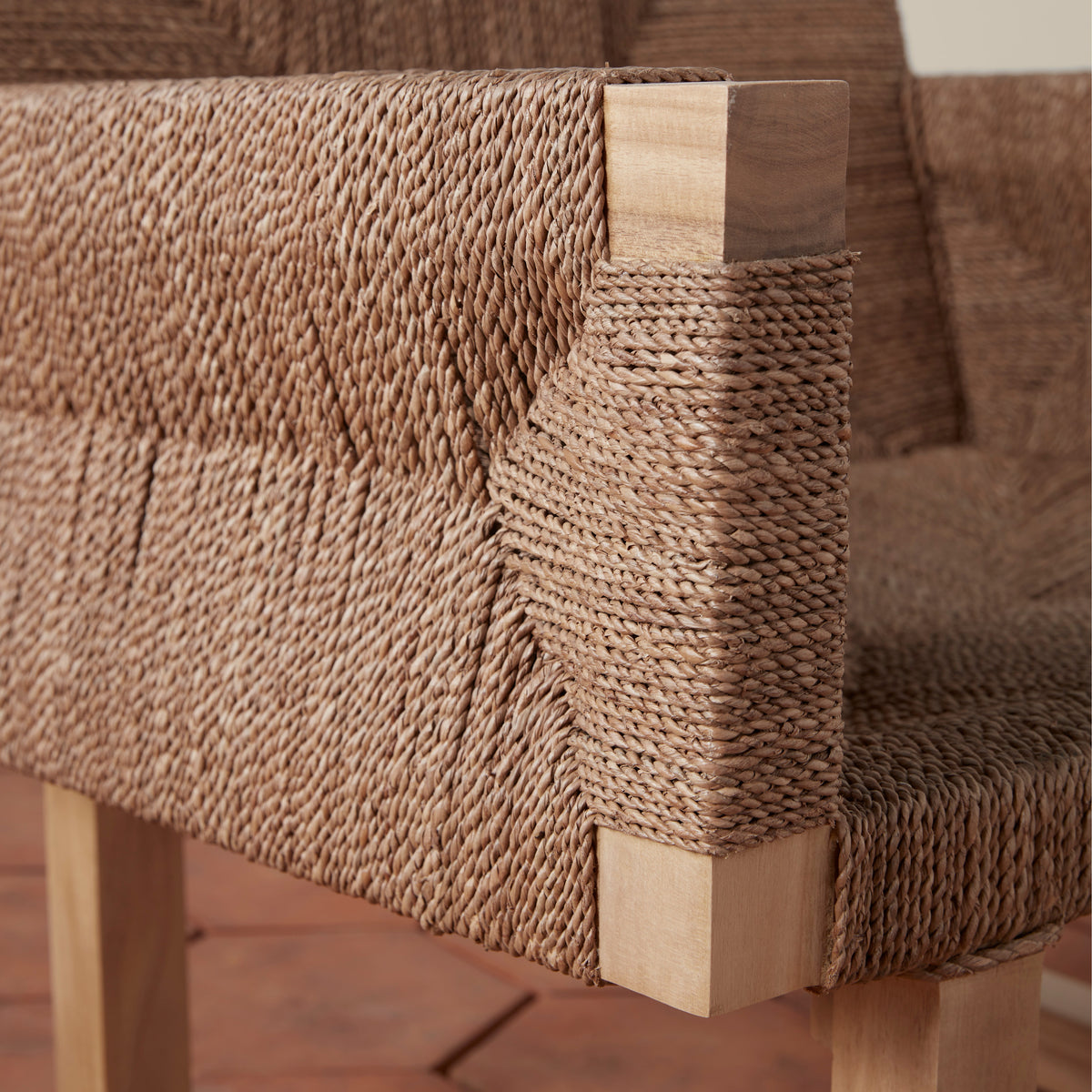 Textura Lounge Chair