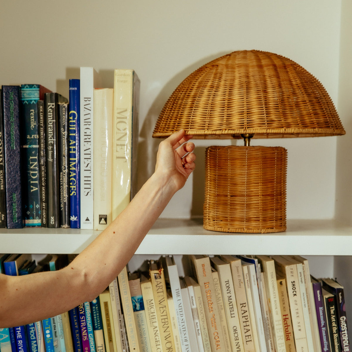 Lanai Table Lamp - alternate view