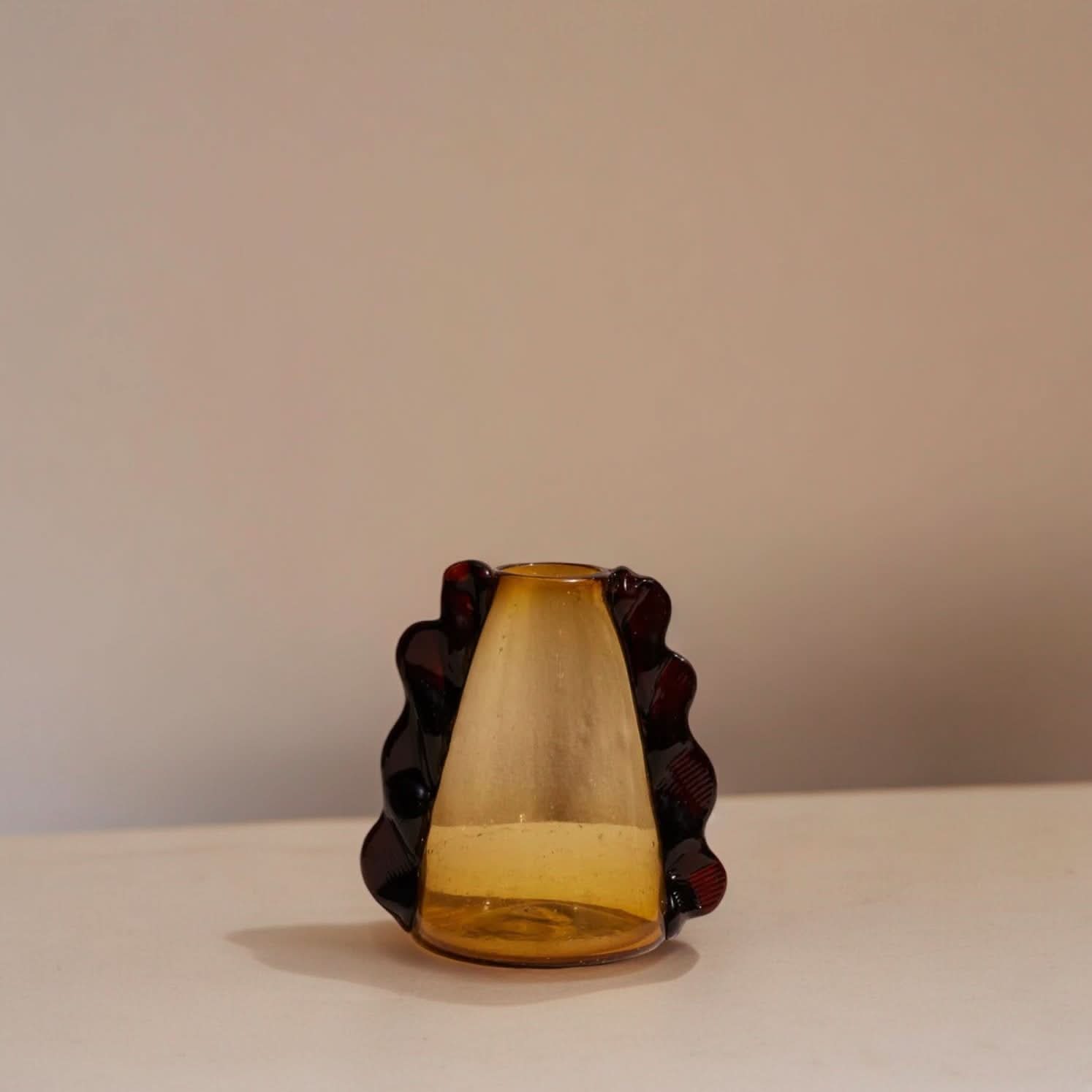 Betta Vase Amber by MESO - Cultheir