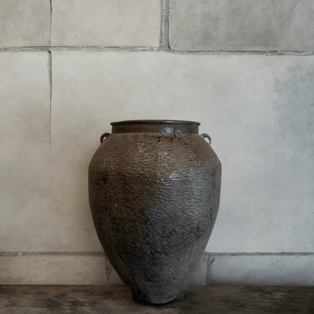 Brown Water Vessel with Ears - Cultheir