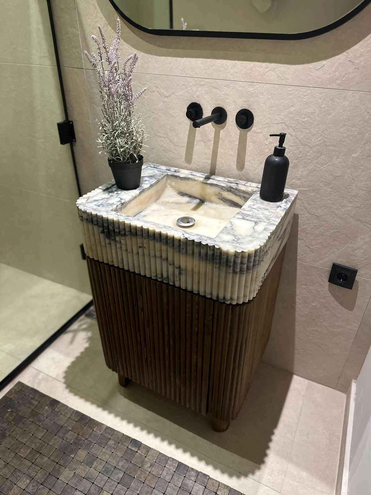 Custom Stone &amp; Wood Cabinetry - Cultheir