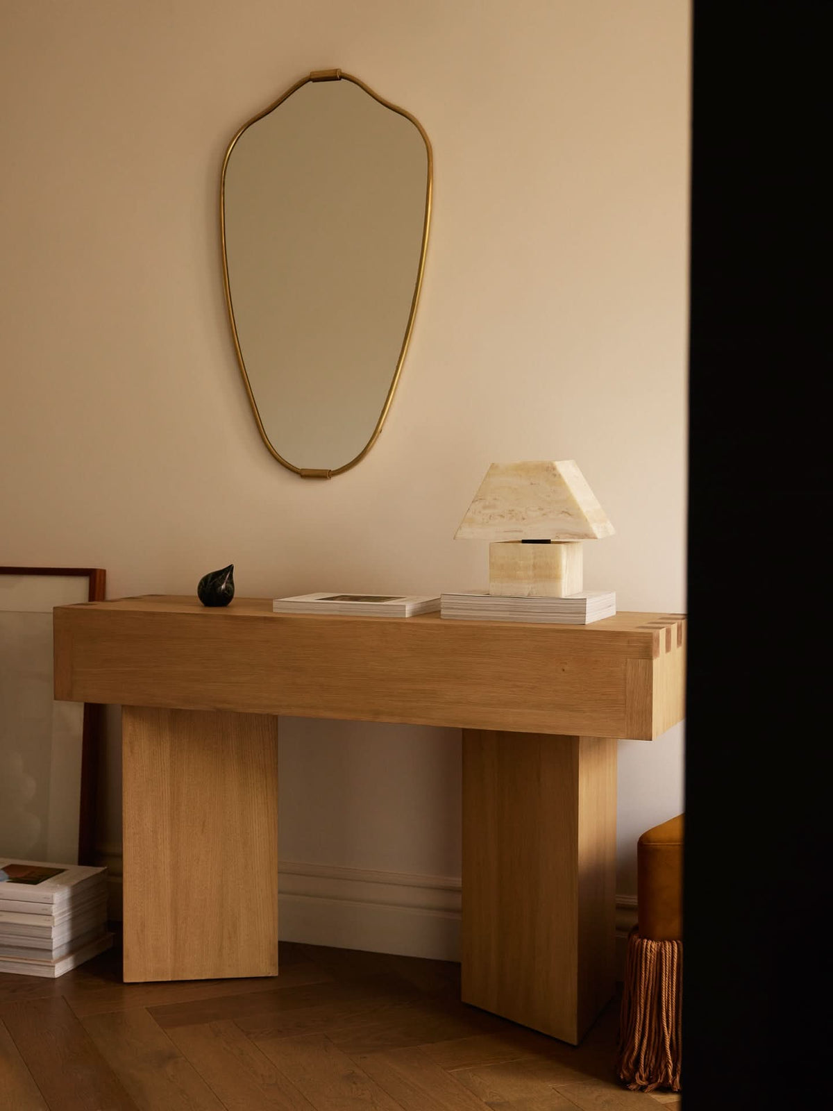 Dovetail Console - Cultheir