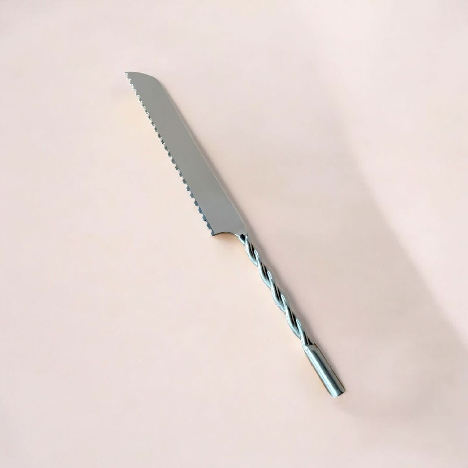 Kara Bread Knife by MESO - Cultheir