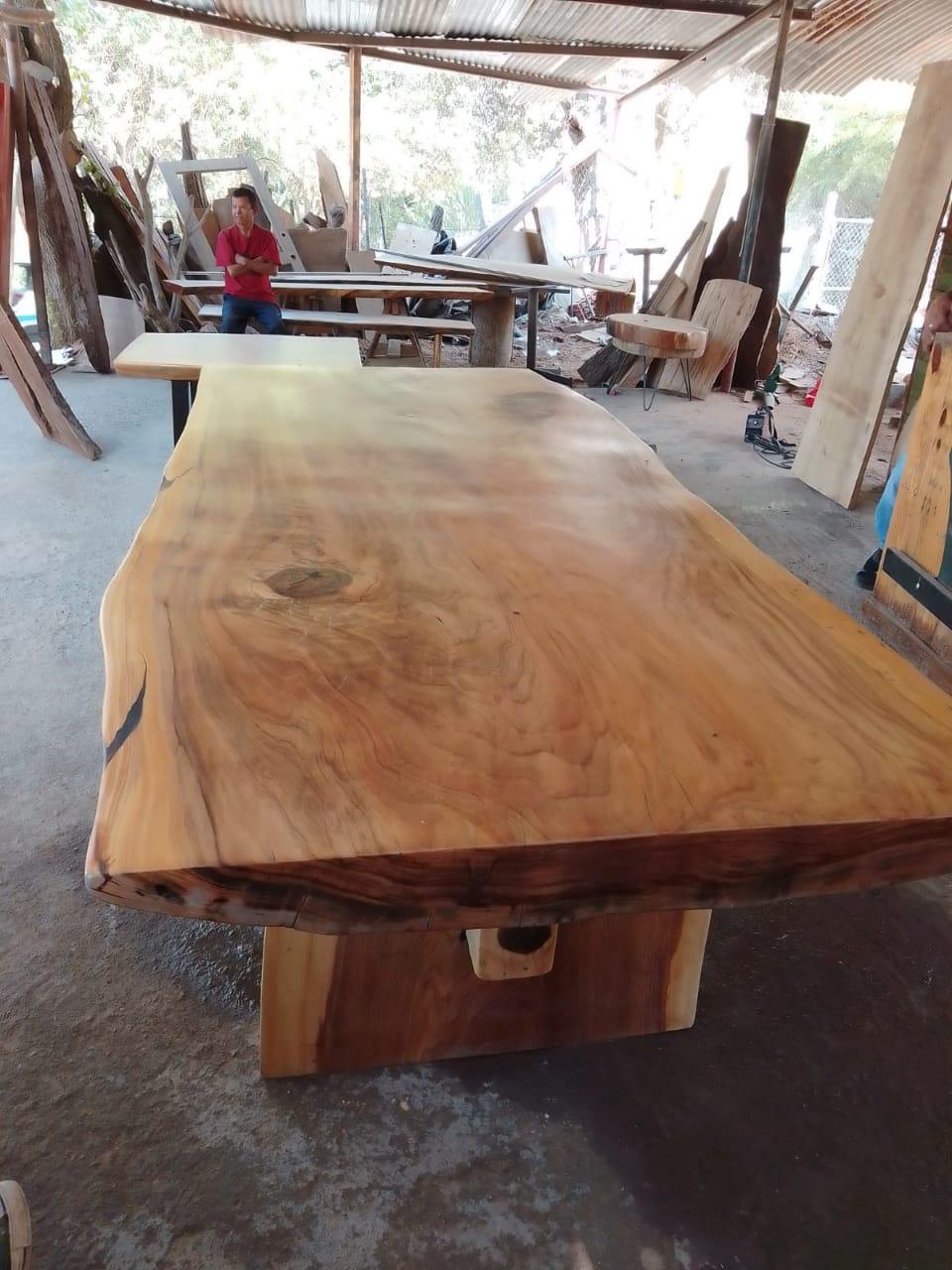 Live Edge Wood Table - Cultheir 