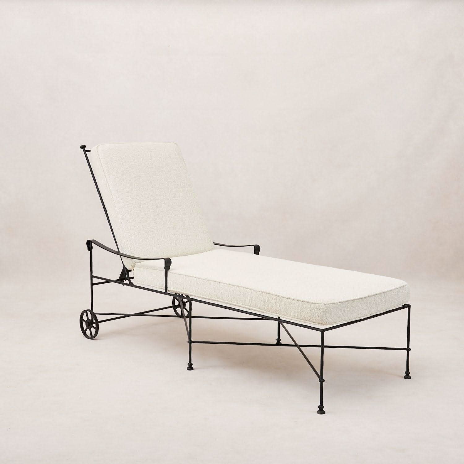 Provence Outdoor Chaise Lounge - Boucle - Cultheir