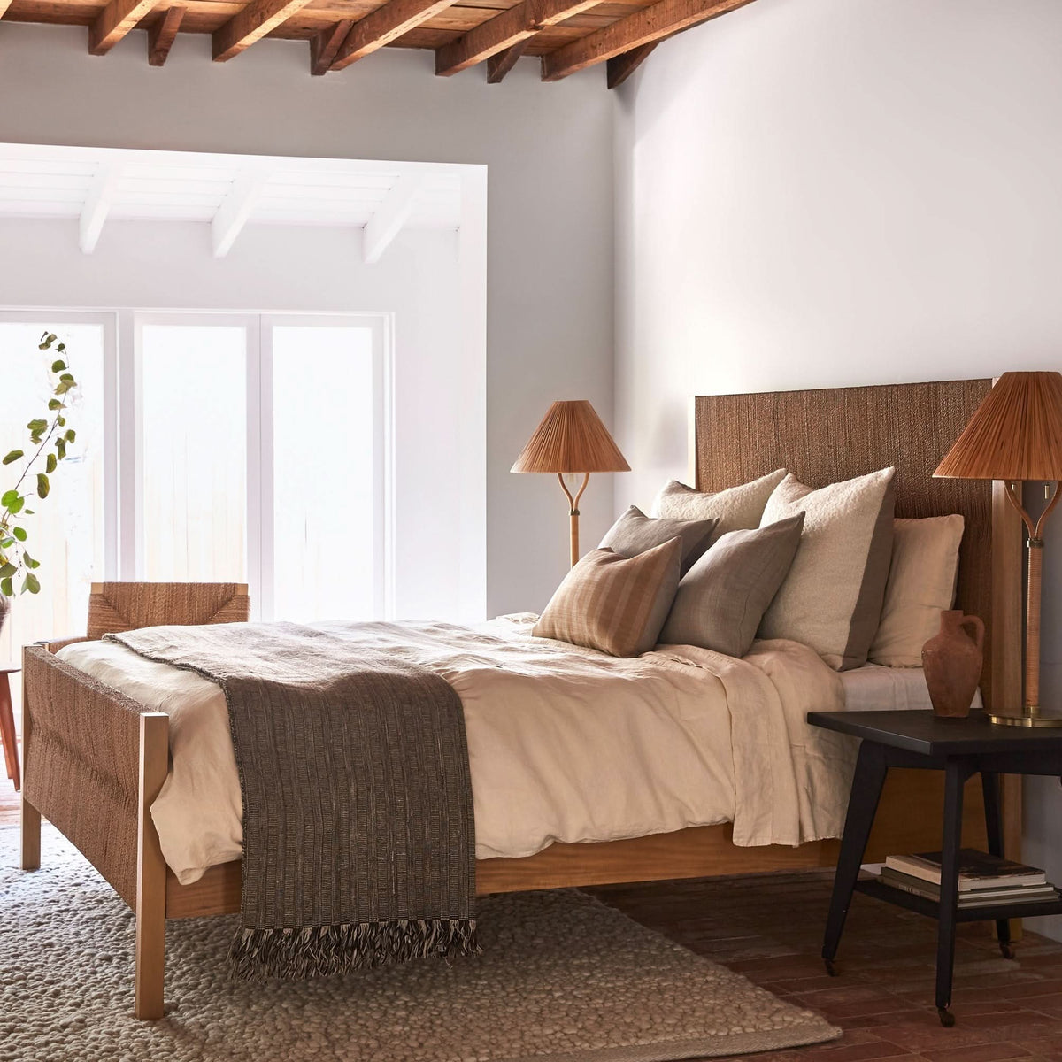 Textura King Bed - Cultheir